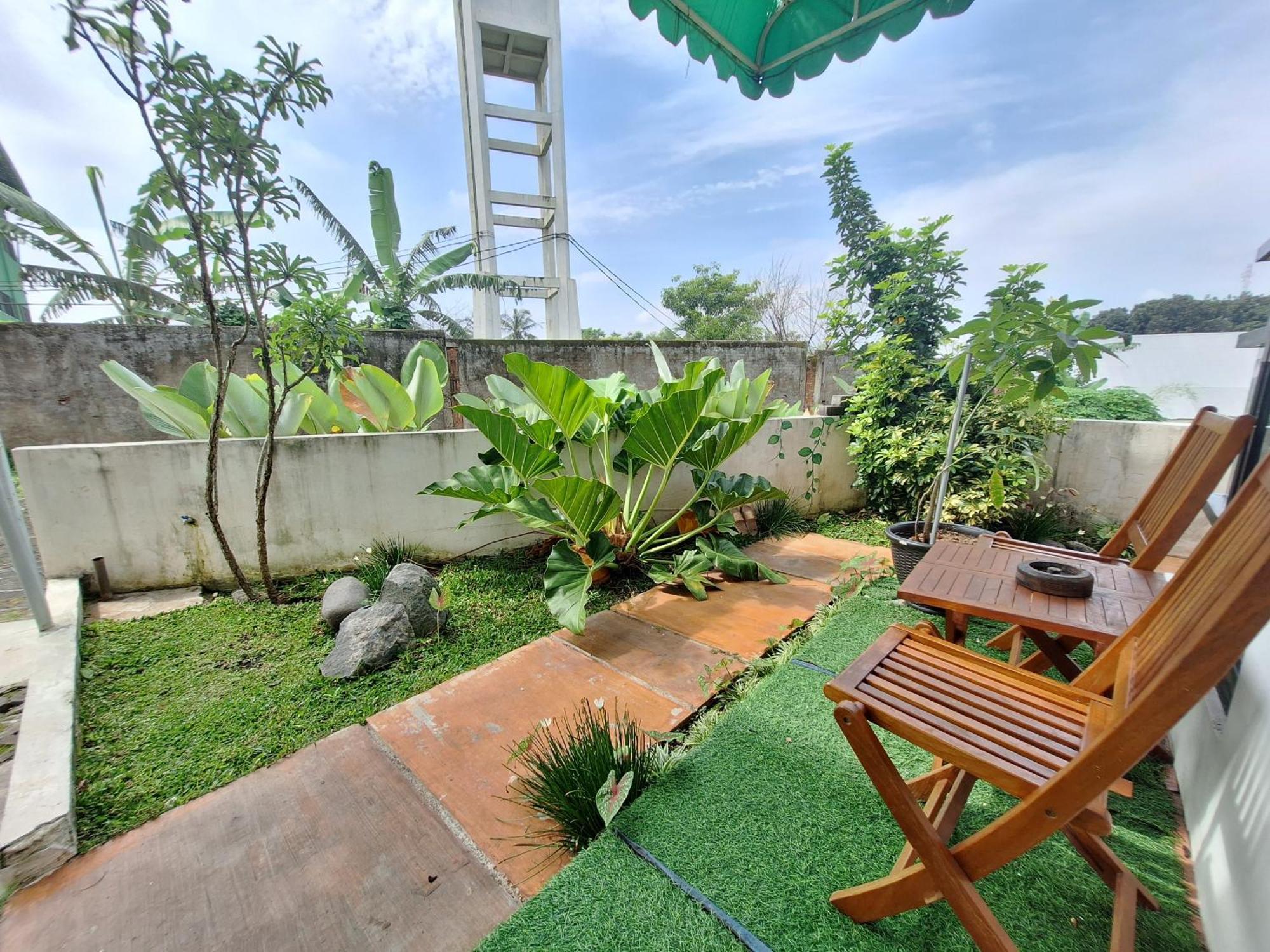 Villa Estetik Di Malang Kültér fotó